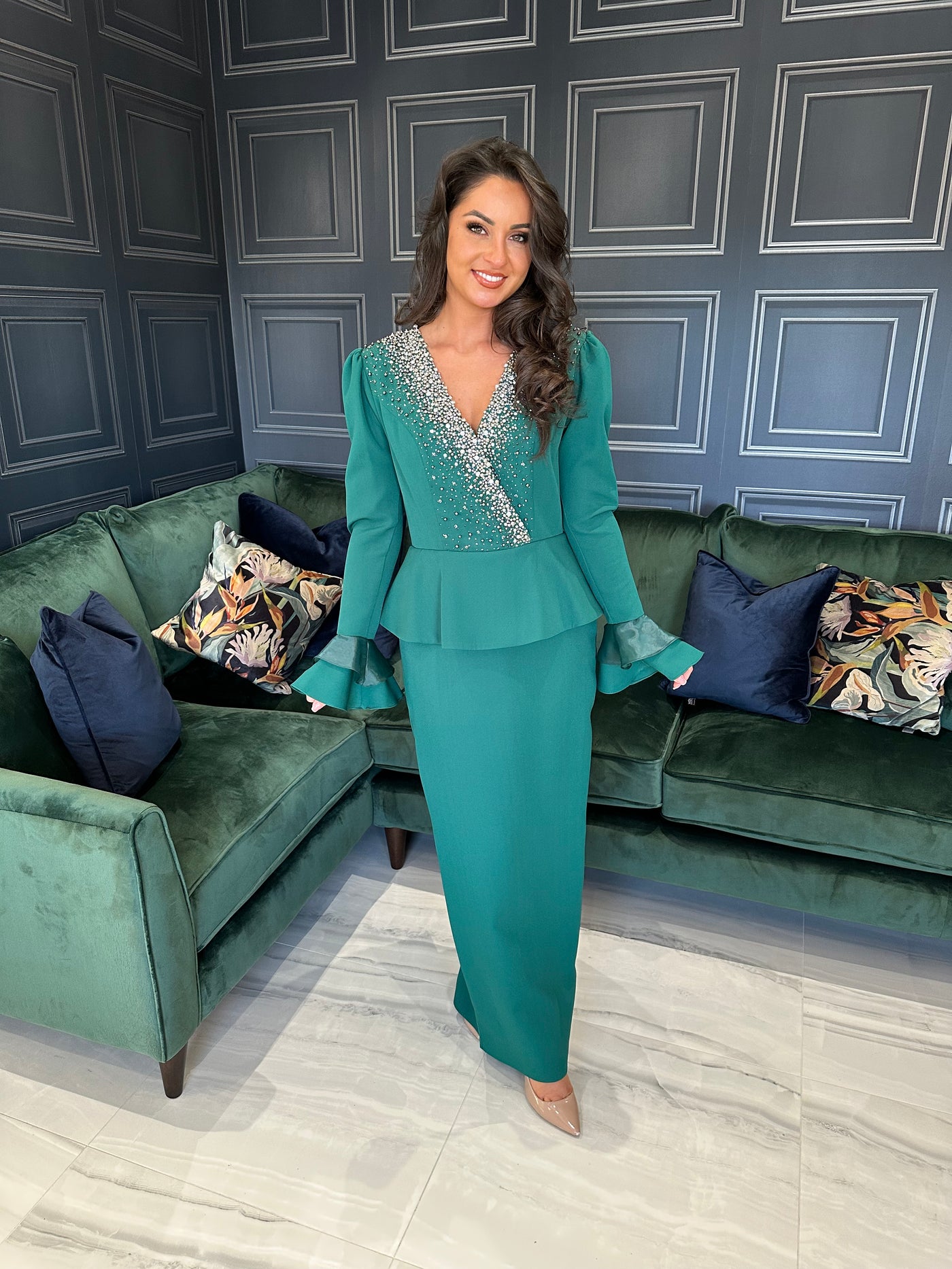 Emerald Green Long Sleeve Silver Jeweled Wedding Guest Dress Rosies Closet Emerald Green Long Sleeve Silver Jeweled Wedding Guest Dress Rosies Closet