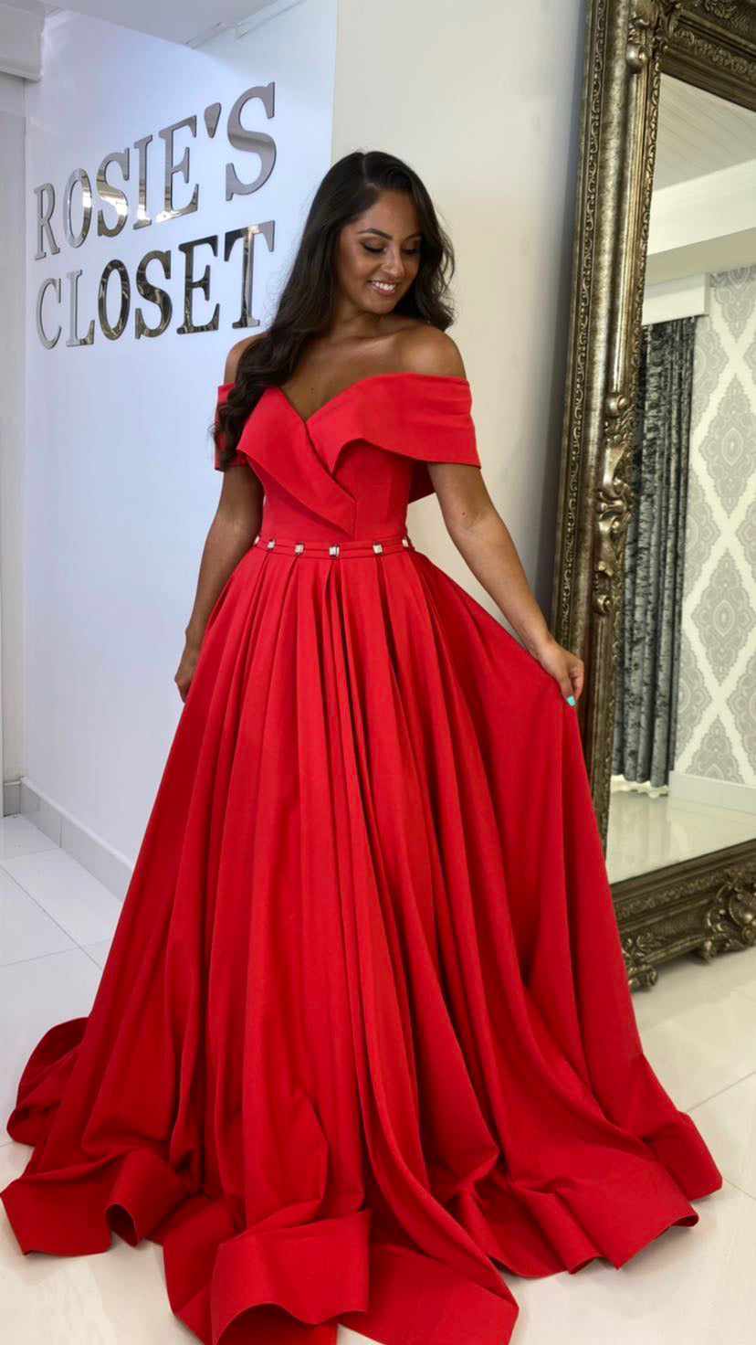 ROSIE'S CLOSET IN STORE