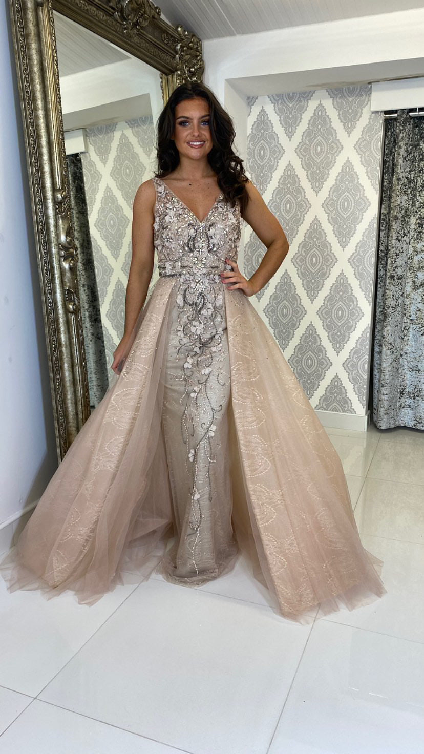 ROSIE'S CLOSET IN STORE