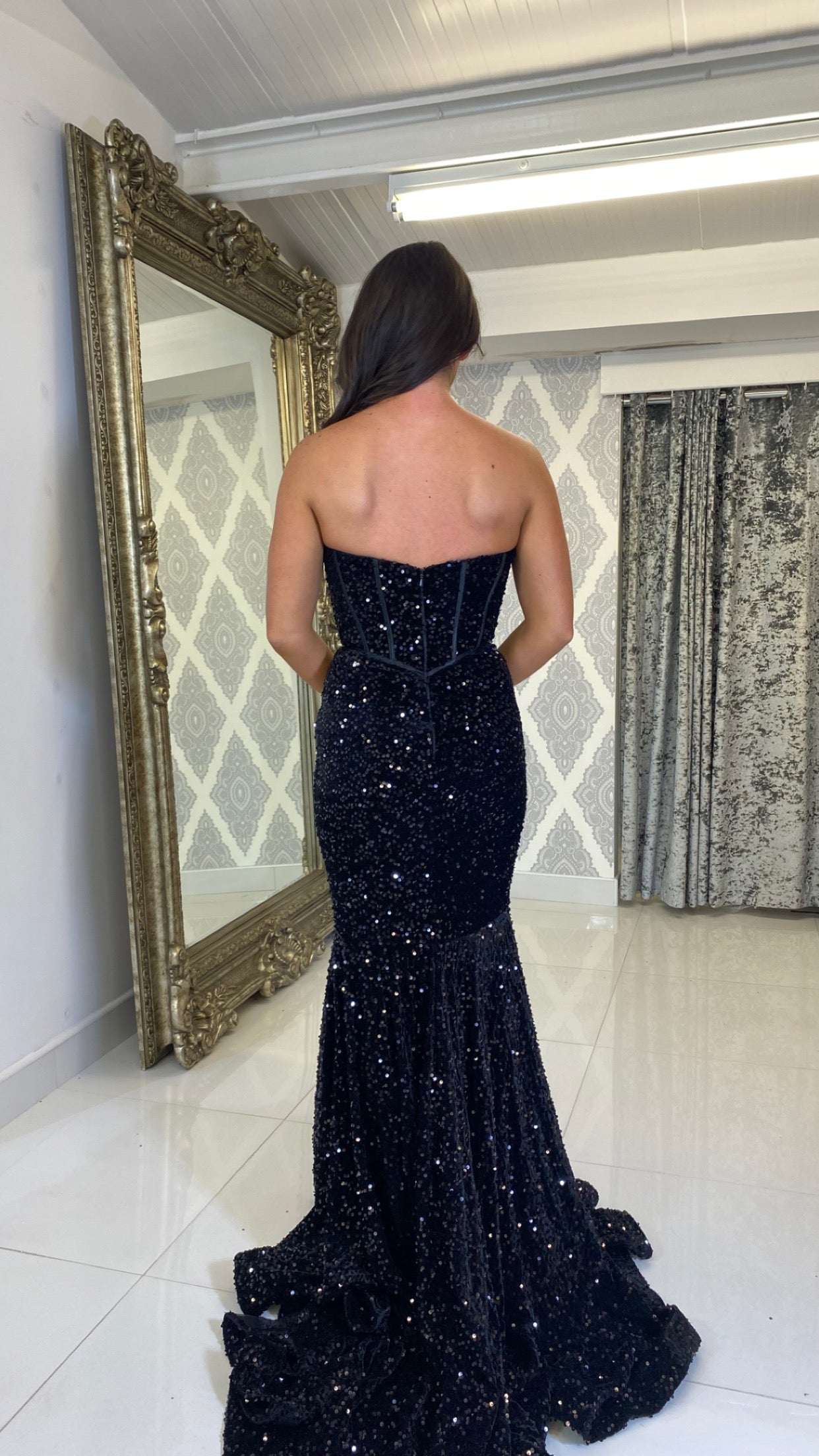 ROSIE'S CLOSET IN STORE