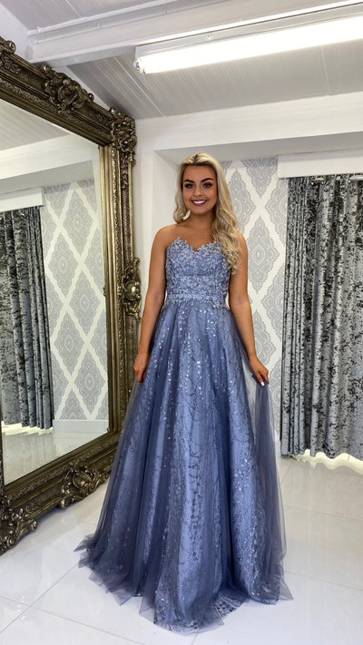 ROSIE'S CLOSET IN STORE