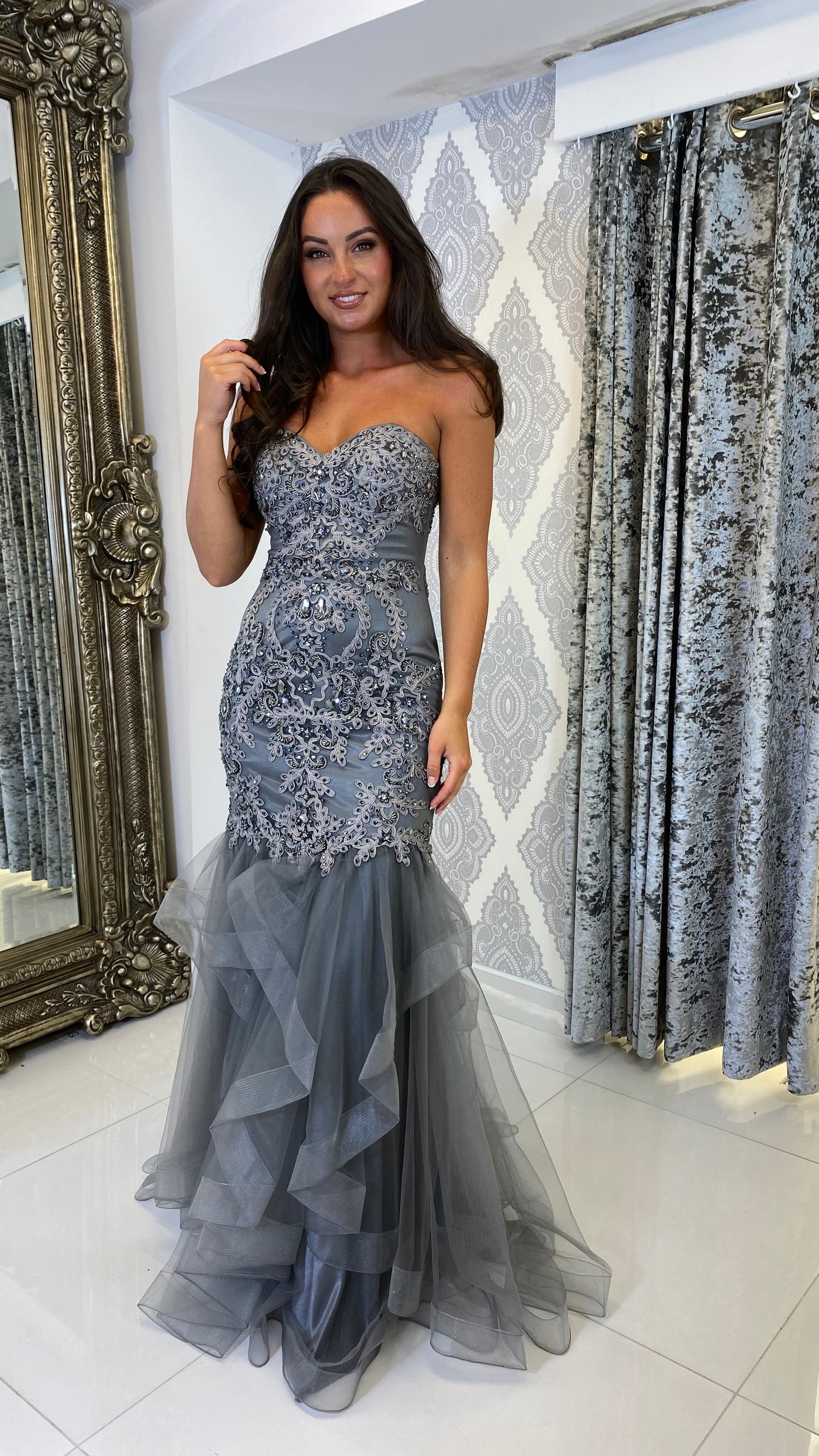 ROSIE'S CLOSET IN STORE