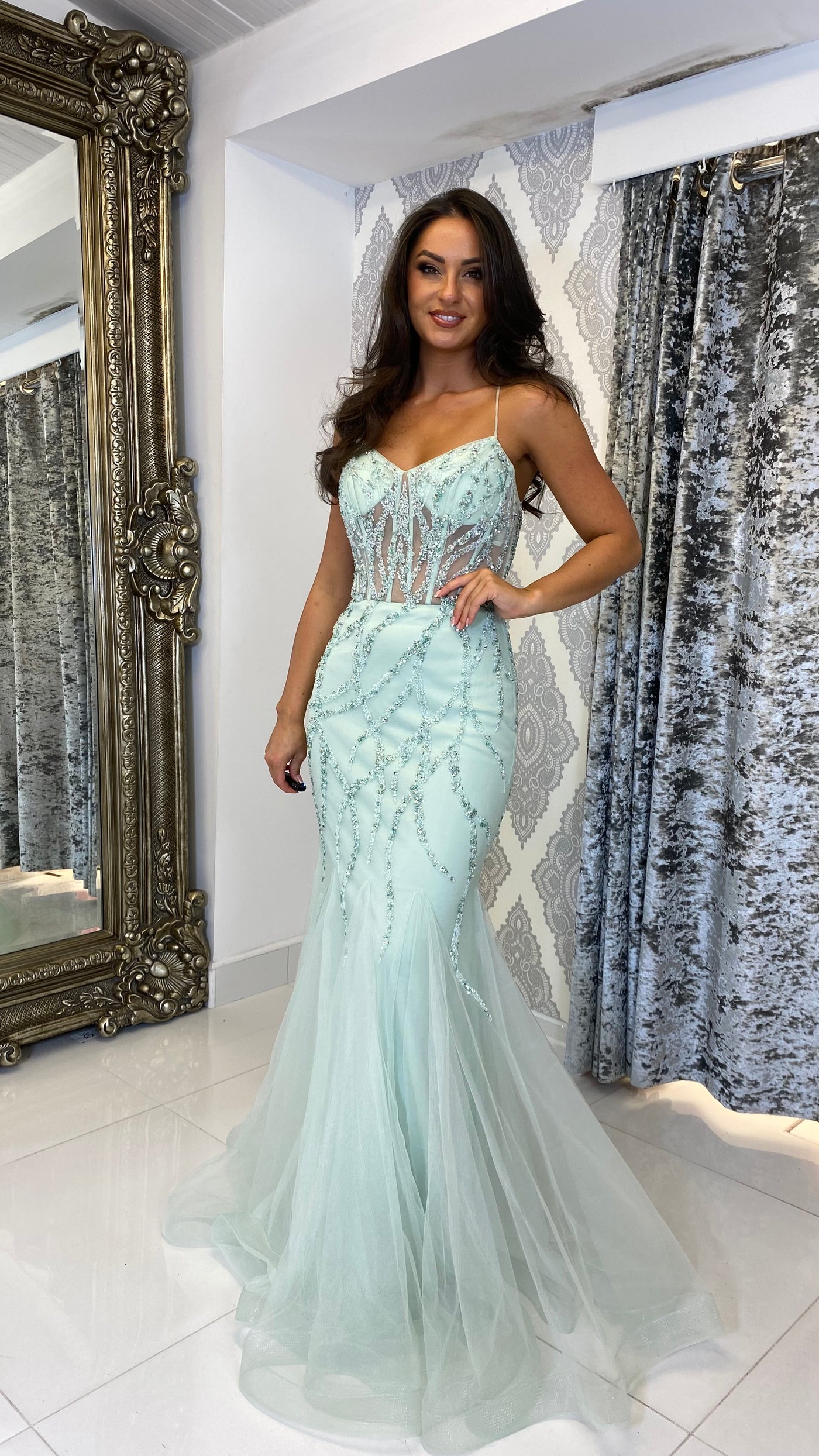 ROSIE'S CLOSET IN STORE