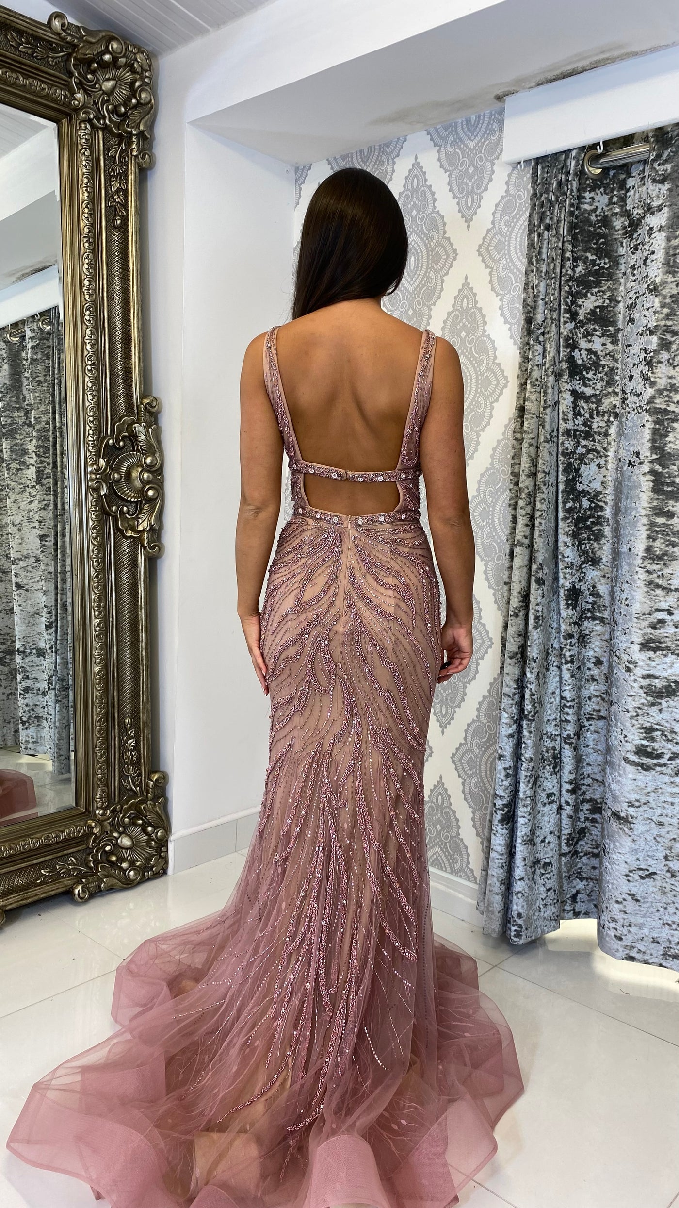 ROSIE'S CLOSET IN STORE