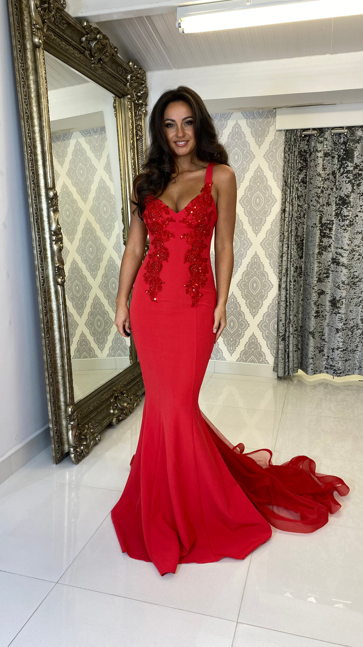 Chiffon Train Prom Dress With Plunge Neck In Red – Rosies Closet